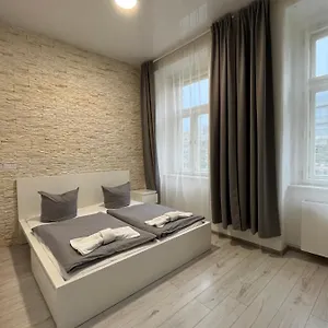  Apartment P.a.e.r.
